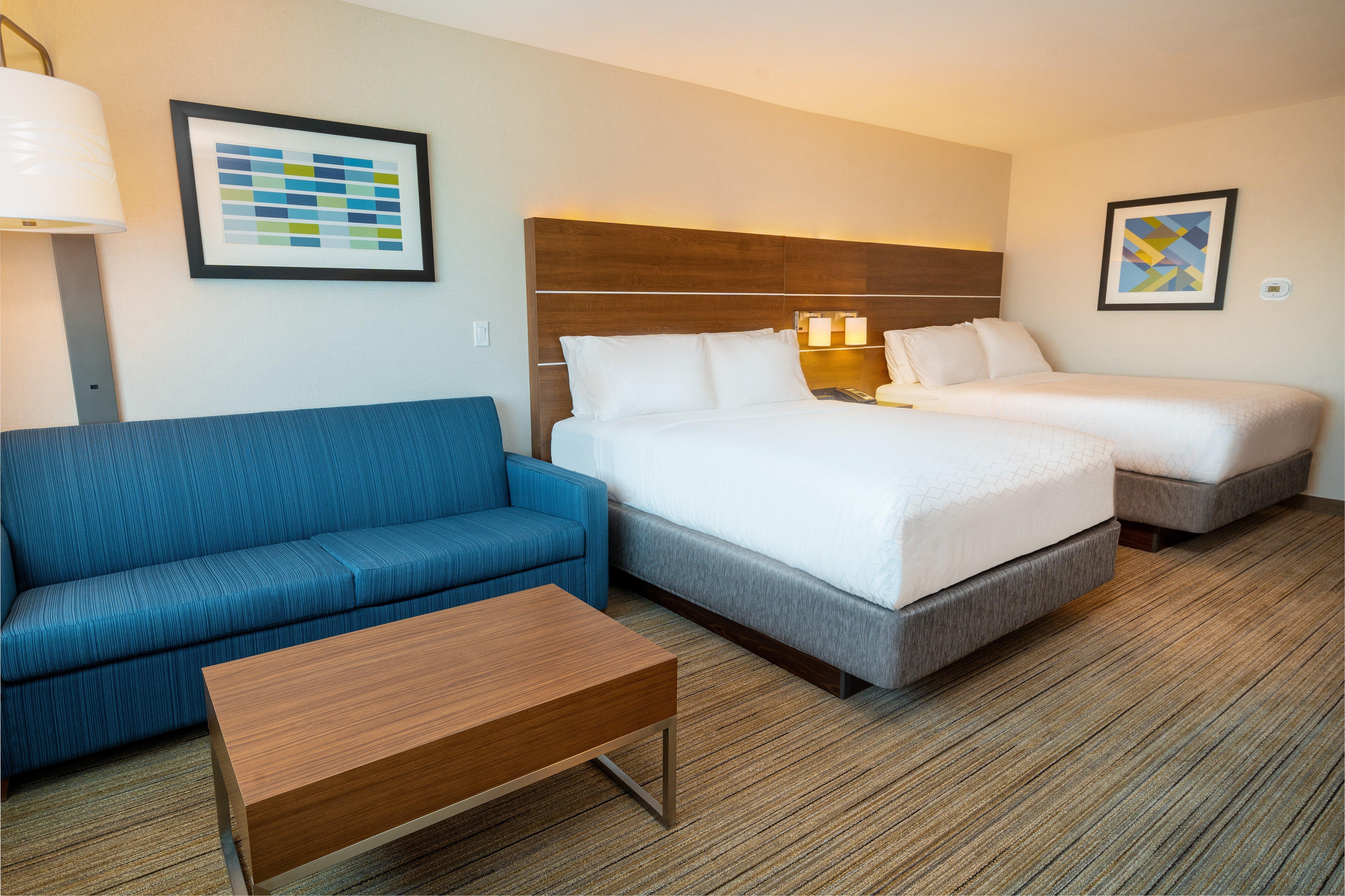 Holiday Inn Express & Suites - Las Vegas - E Tropicana By Ihg Екстериор снимка