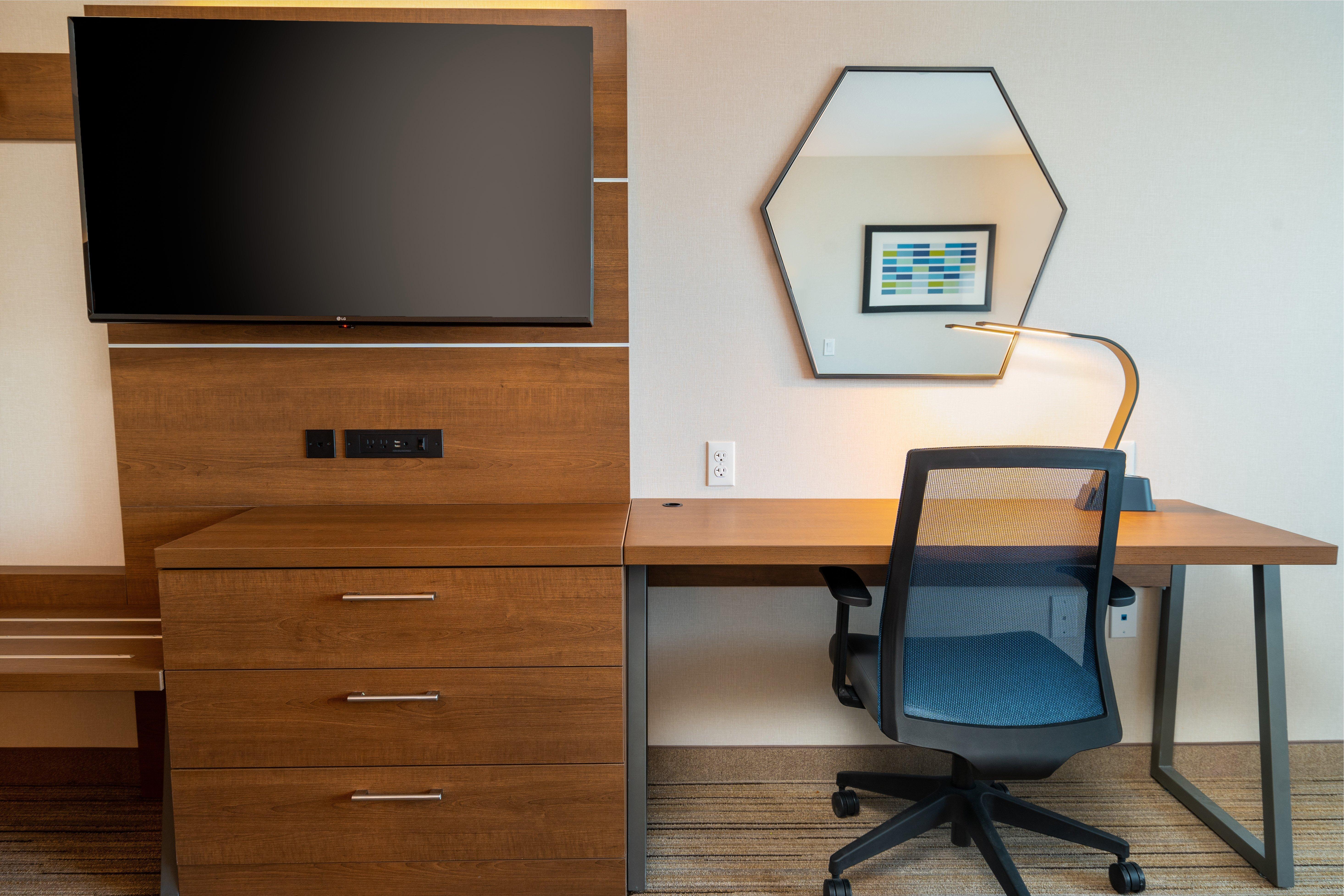 Holiday Inn Express & Suites - Las Vegas - E Tropicana By Ihg Екстериор снимка